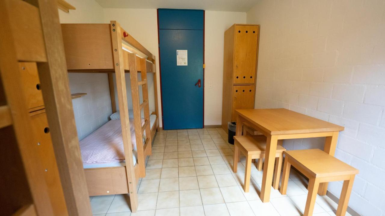 Delemont Youth Hostel Экстерьер фото