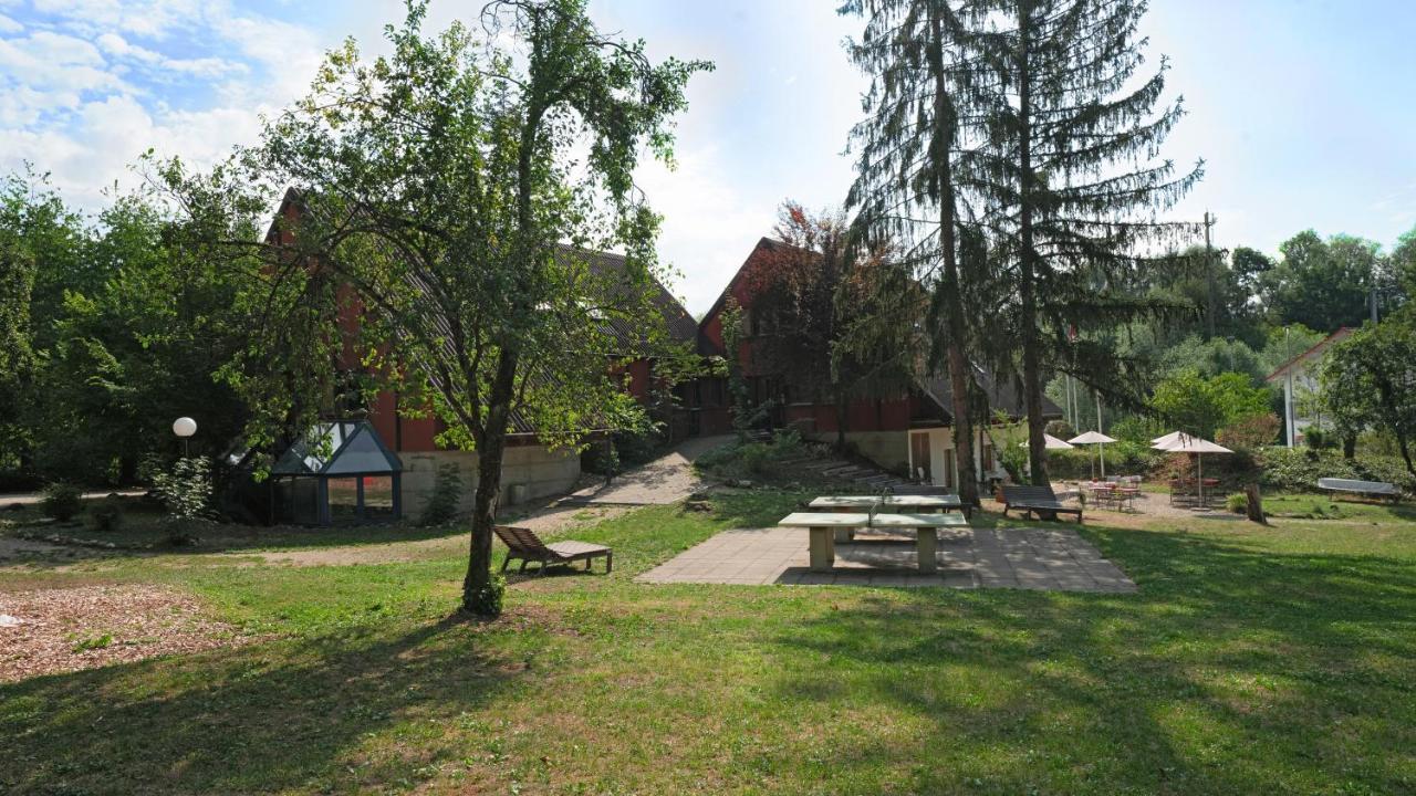 Delemont Youth Hostel Экстерьер фото