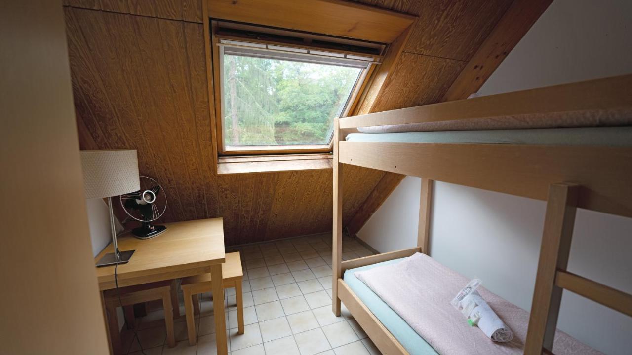 Delemont Youth Hostel Экстерьер фото